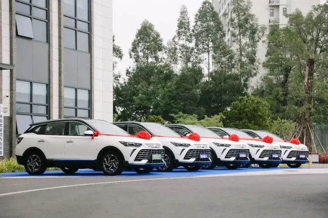 东风汽车发布新一代商乘通用燃料电池