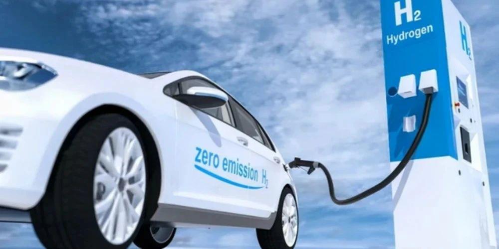 丰田新 CEO 仍要押宝氢能，纯电车已被轮番吊打